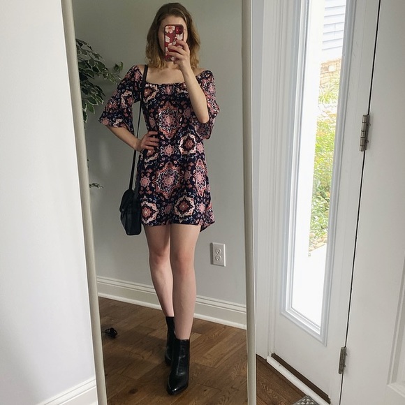 70s Inspired Patterned Shift Dress - Picture 1 of 4